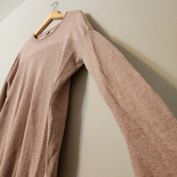 Cabi Oversized 3/4 length Dusty Rose Sweater Size Small - Picture 3 of 8